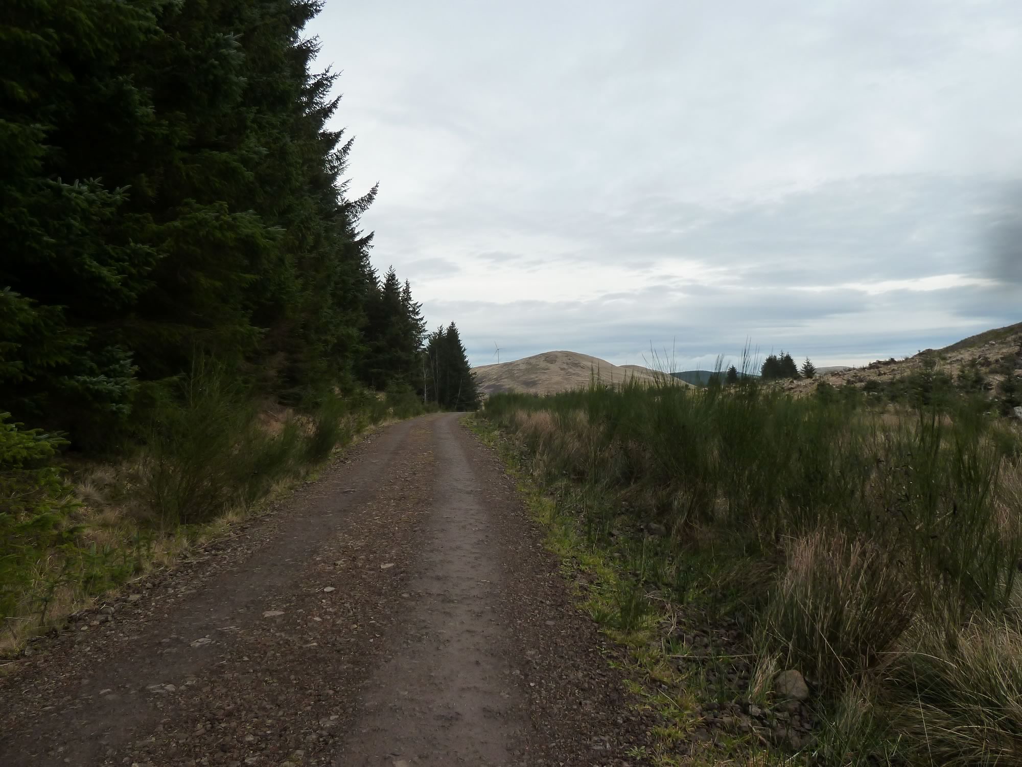 Hill walking in Scotland - www.simonking.bike