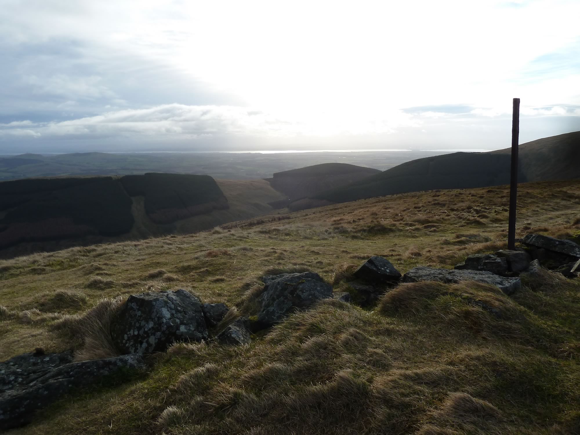 Hill walking in Scotland - www.simonking.bike