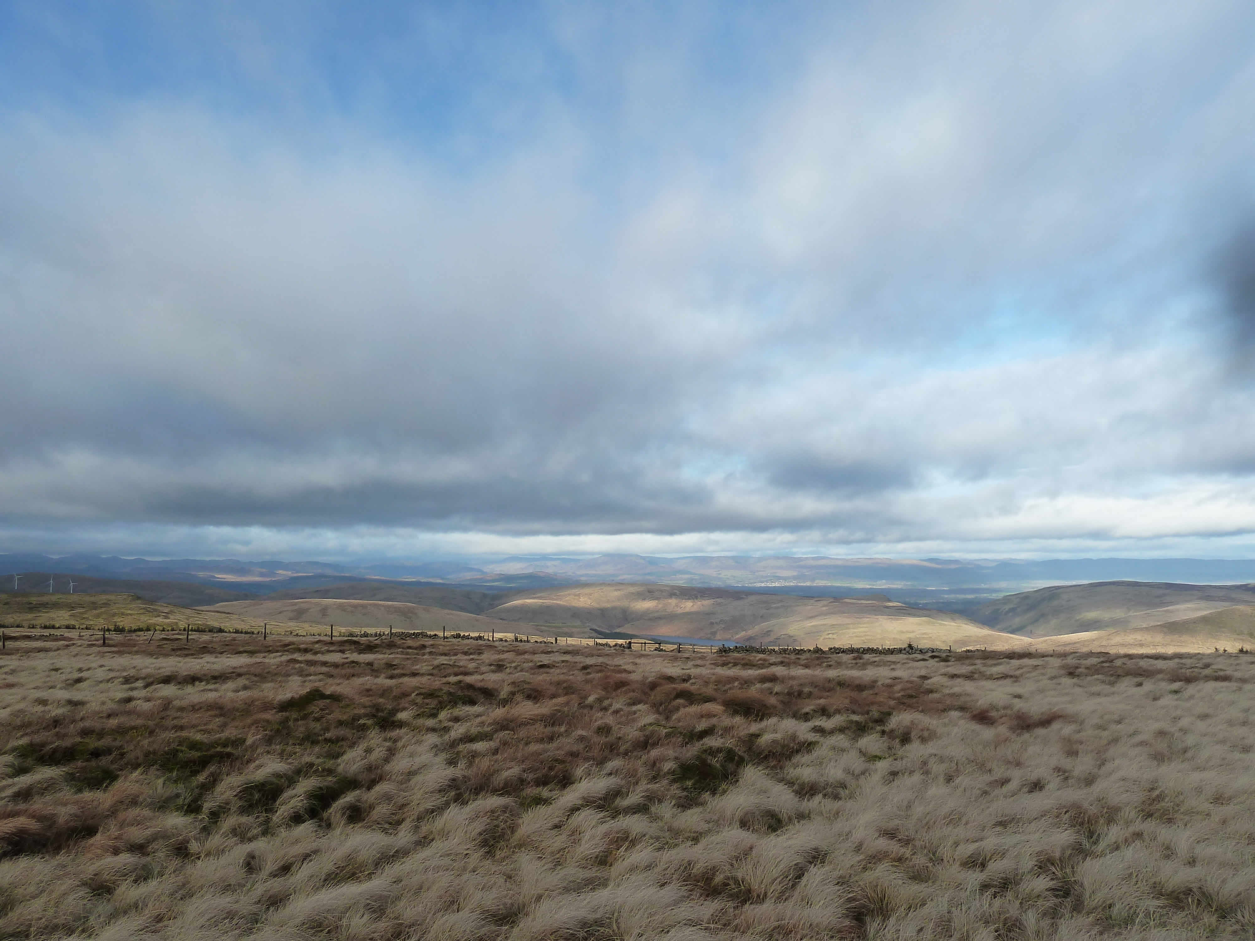 Hill walking in Scotland - www.simonking.bike