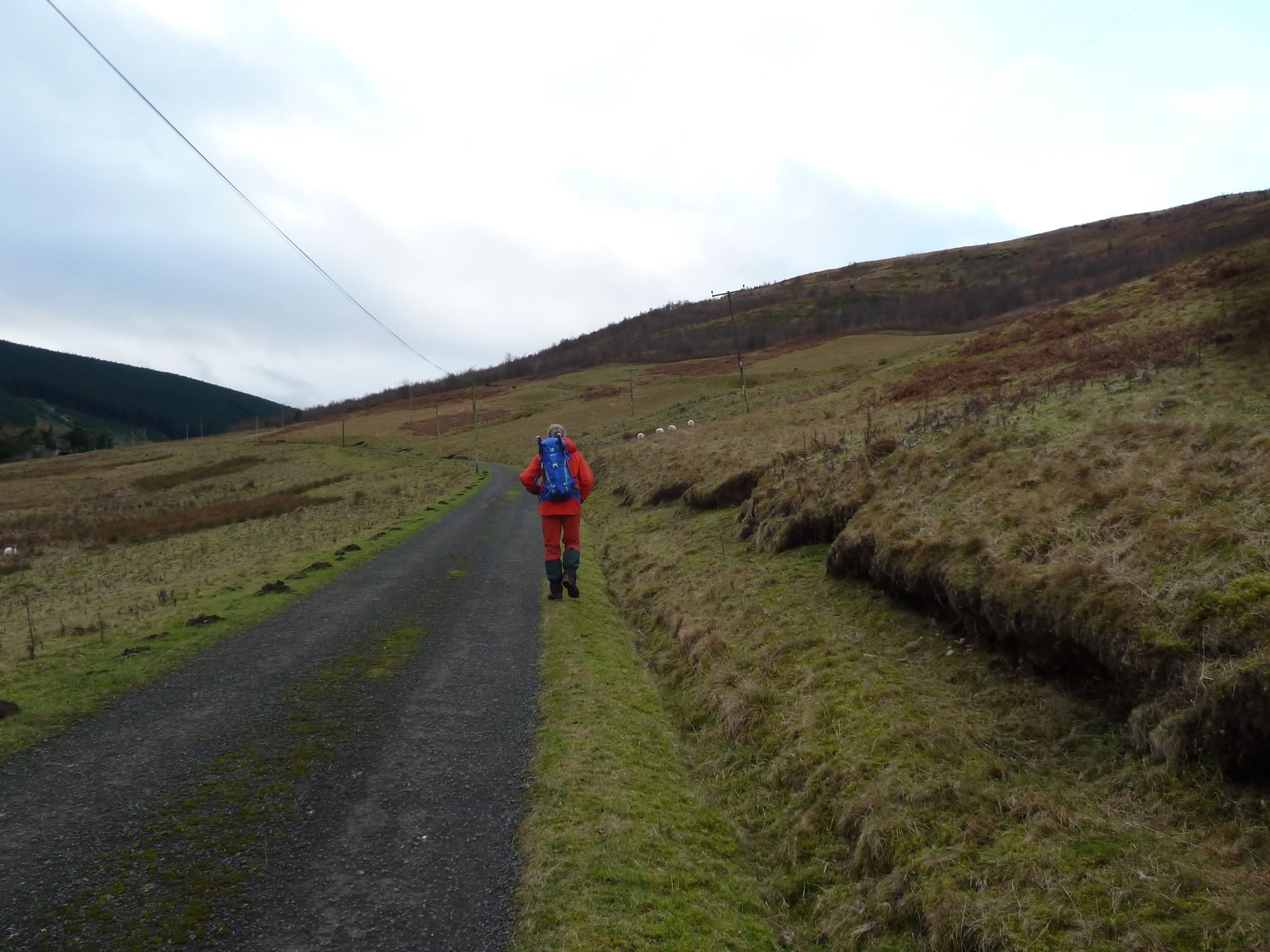 Hill walking in Scotland - www.simonking.bike