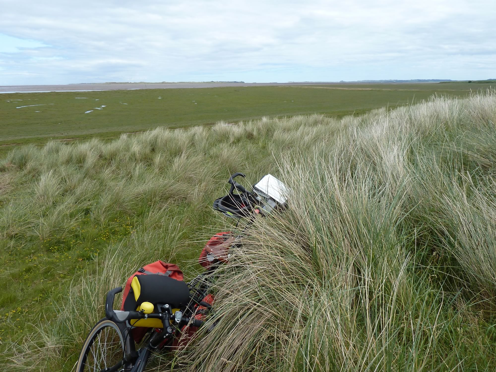 Cycling from Craster back to Edinburgh - www.simonking.bike