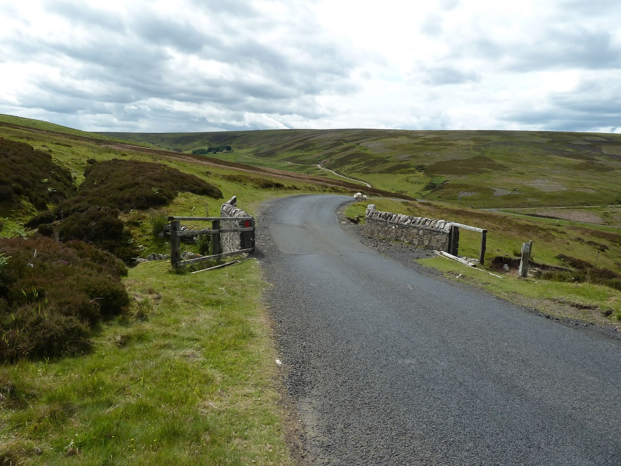Cycling from Craster (Northumberland, England) back to Edinburgh - www.simonking.bike