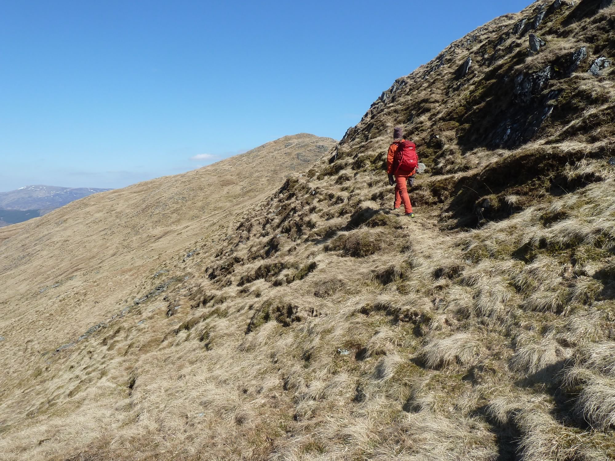 Climbing Beinn Dearg (Perthshire, Scotland) - www.simonking.bike