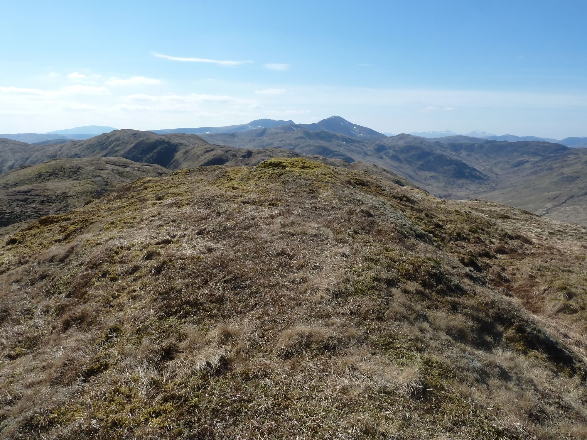 Climbing Beinn Dearg (Perthshire, Scotland) - www.simonking.bike