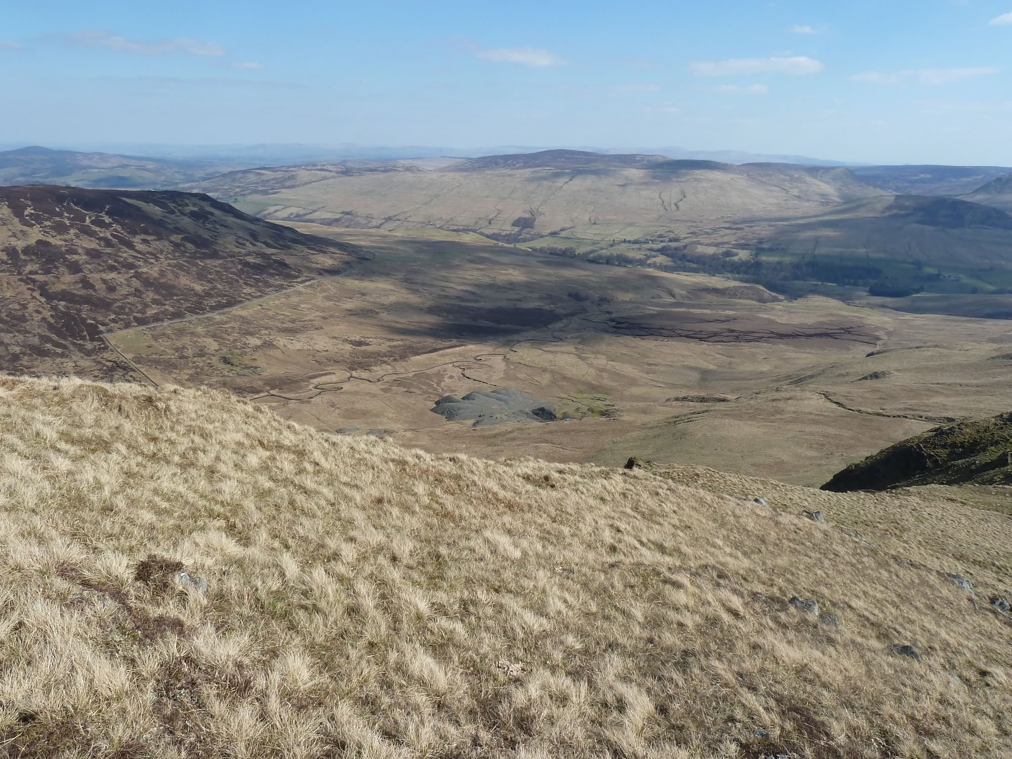 Climbing Beinn Dearg (Perthshire, Scotland) - www.simonking.bike