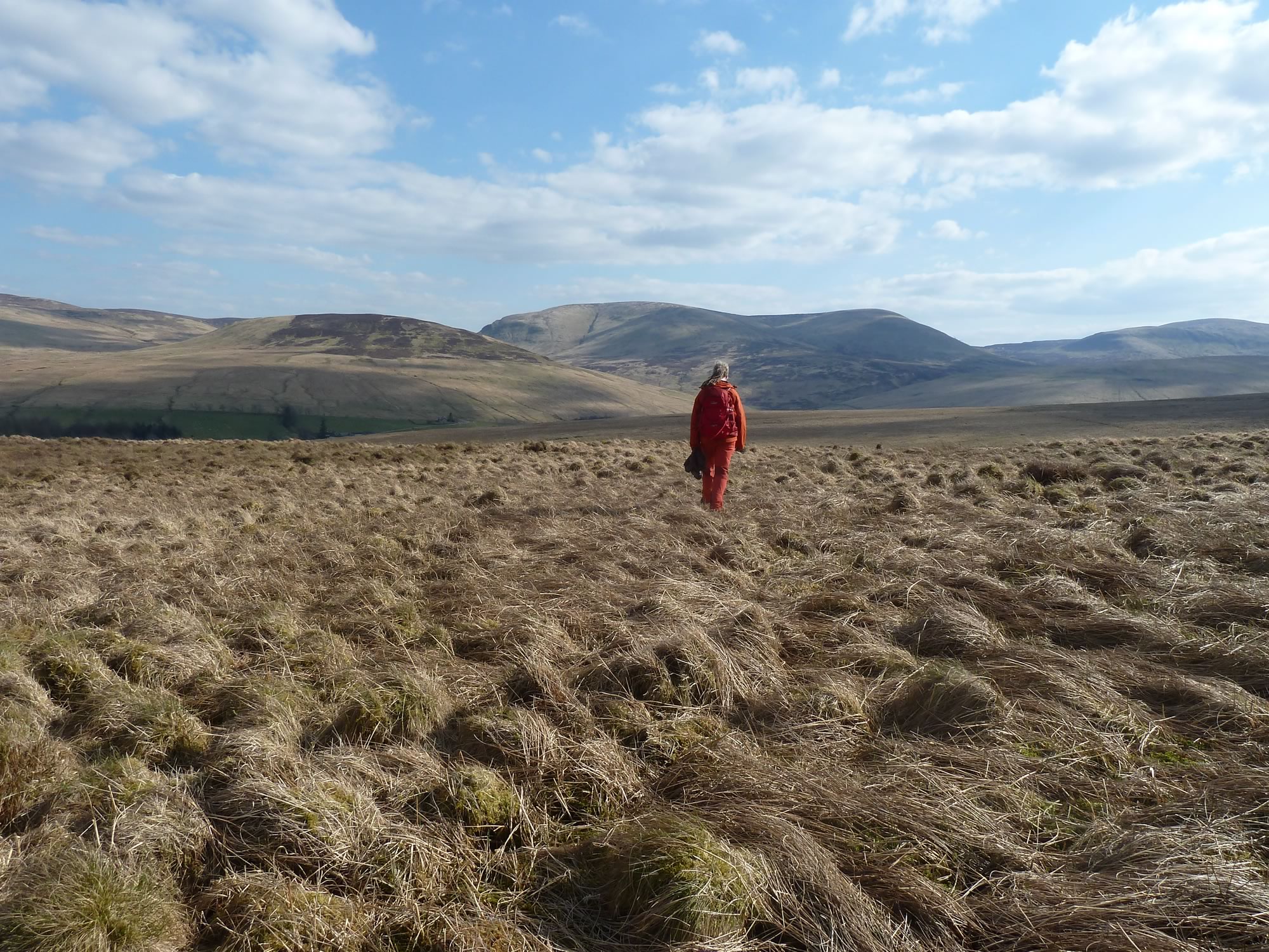 Climbing Beinn Dearg (Perthshire, Scotland) - www.simonking.bike