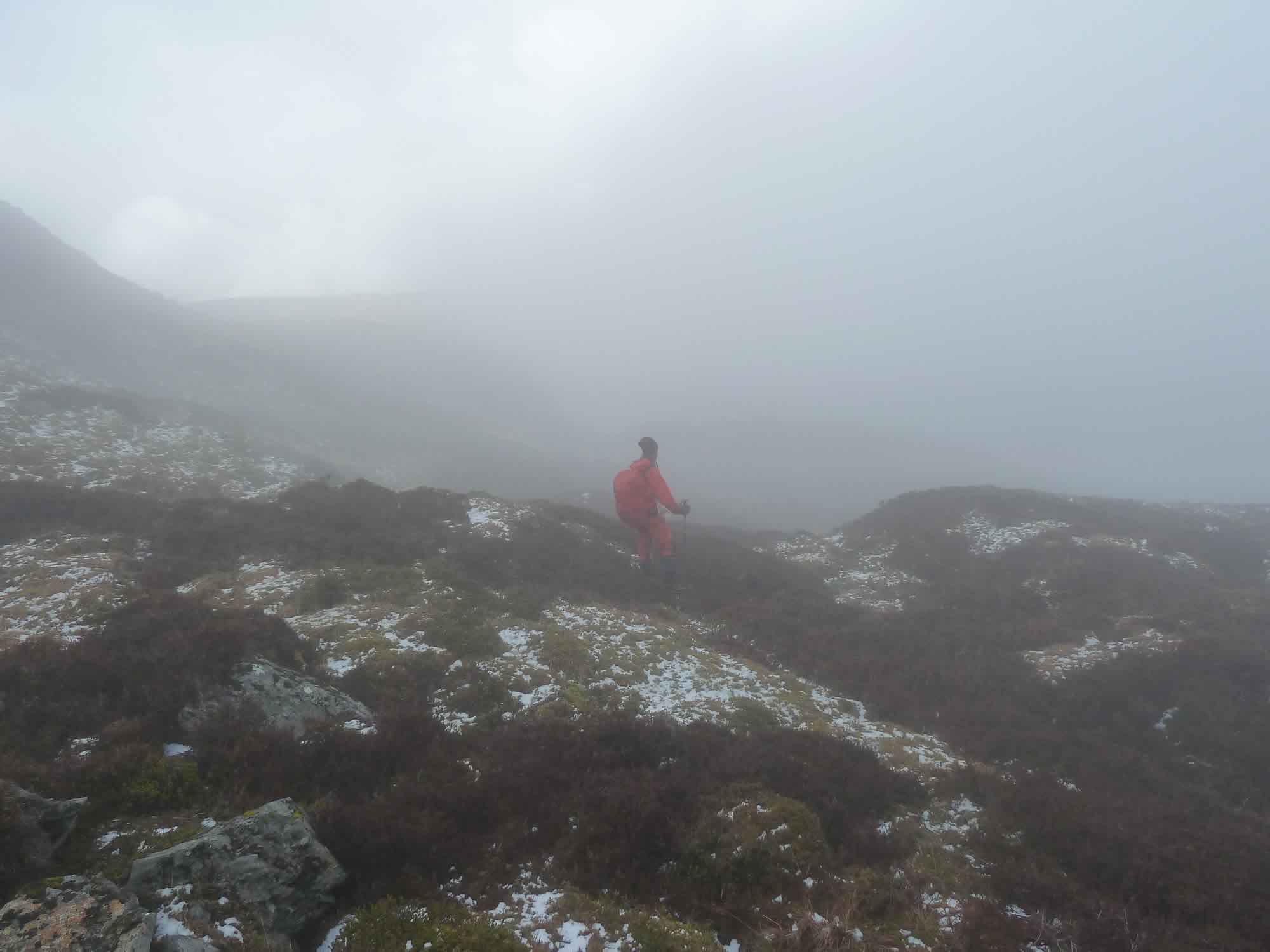 Hillwalking in Perthshire - www.simonking.bike