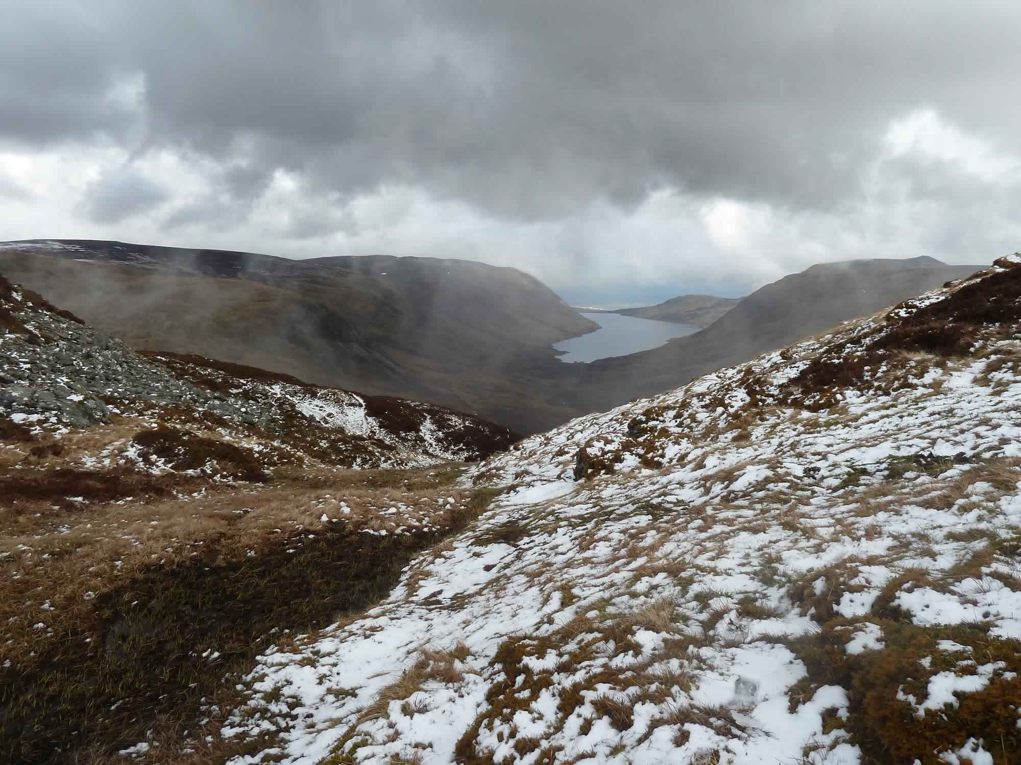 Hillwalking in Perthshire - www.simonking.bike